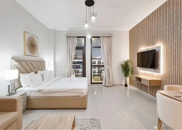 First Class Stylish Studio In Dubai With Gym, Pool, And Free Parking