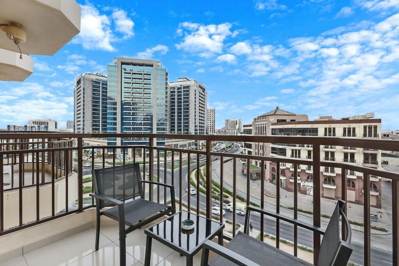 First Class Stylish In With Gym, Pool, And Free Parking * Dubai